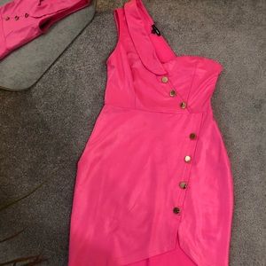 Hot pink, one shoulder body con dress.